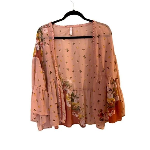 Xhilaration Jackets & Blazers - Rose Pink Floral Boho Cropped Kimono